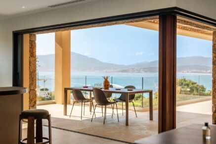 Rive-Sud d&rsquo;Ajaccio, Porticcio, villa vue mer, 4 Chambres, piscine, proche plage
