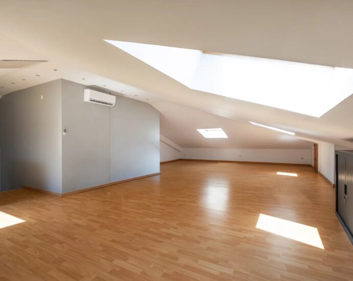 Exclusivité, Penthouse en duplex, 4 chambres, piscine, vue mer, proche plage