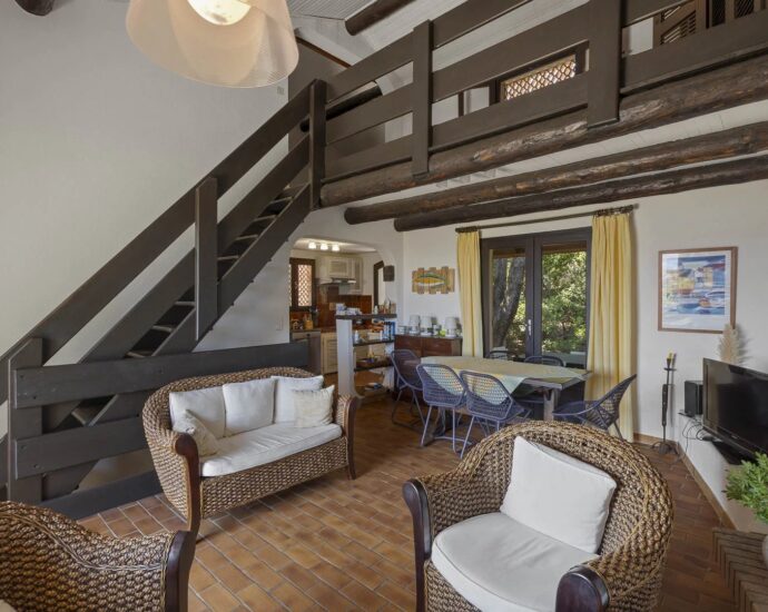 Exclusivité, Domaine de Cala Rossa, villa à rénover avec vue sur la mer, plage à pied