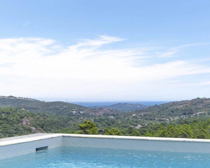 Sainte lucie de Porto Vecchio – Architect-Designed Villa – 4 Bedrooms – Swimming Pool – Mountain Views – Sea Glimpse