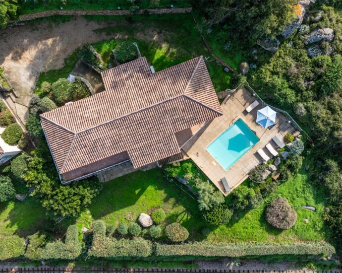 Corbara, Marine de Davia, villa 4 chambres, piscine, vue mer panoramique, plage à pied