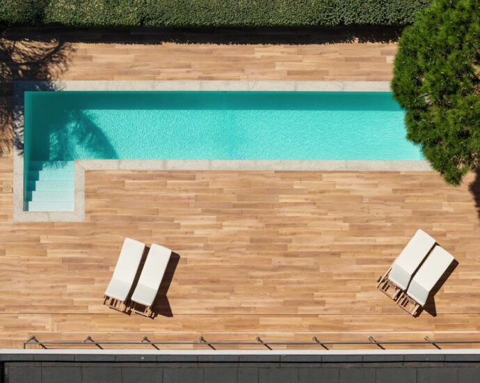 Exclusivité, Ajaccio, Bord de mer,Route des Sanguinaires, Villa vue  mer panoramique, 5 chambres, piscine , plage à pied