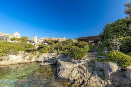 Ile de Cavallo – Propriété d&rsquo;exception – Pieds dans l&rsquo;eau – crique d&rsquo;accostage privée – jardin méditerranéen – 9 chambres