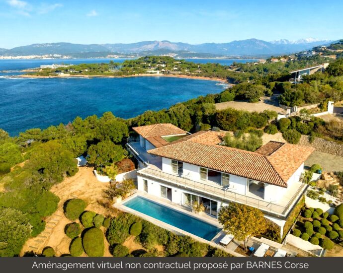 South Shore of Ajaccio, Exclusive Listing, Villa, 5 Bedrooms, Swimming Pool, Seafront, Walking Distance to the Beach