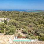 Pinarello, architect-designed villa, 5 bedrooms, sea view, pool, private estate, near beach