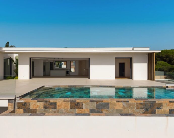 Rive Sud d’Ajaccio, Porticcio, Villa contemporaine avec vue mer, 4 chambre, piscine à débordement, proche plage