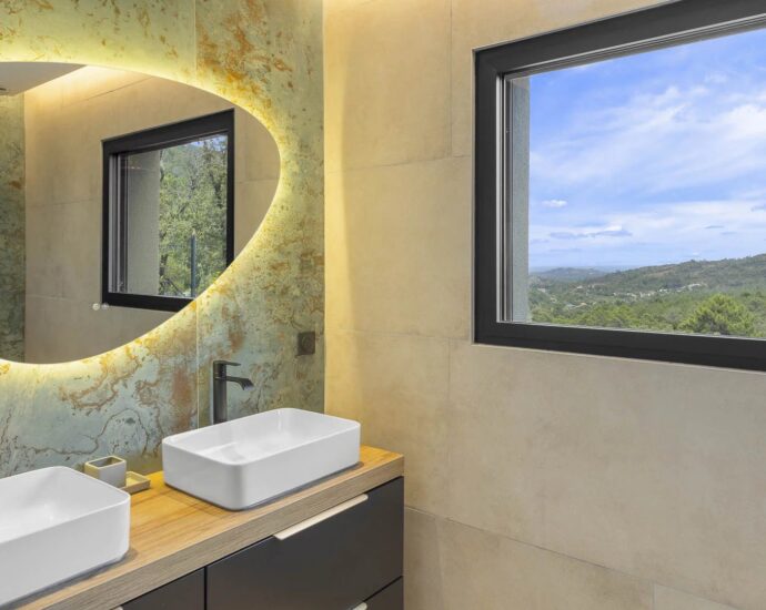 Sainte lucie de Porto Vecchio – Architect-Designed Villa – 4 Bedrooms – Swimming Pool – Mountain Views – Sea Glimpse