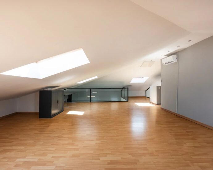Exclusivité, Penthouse en duplex, 4 chambres, piscine, vue mer, proche plage