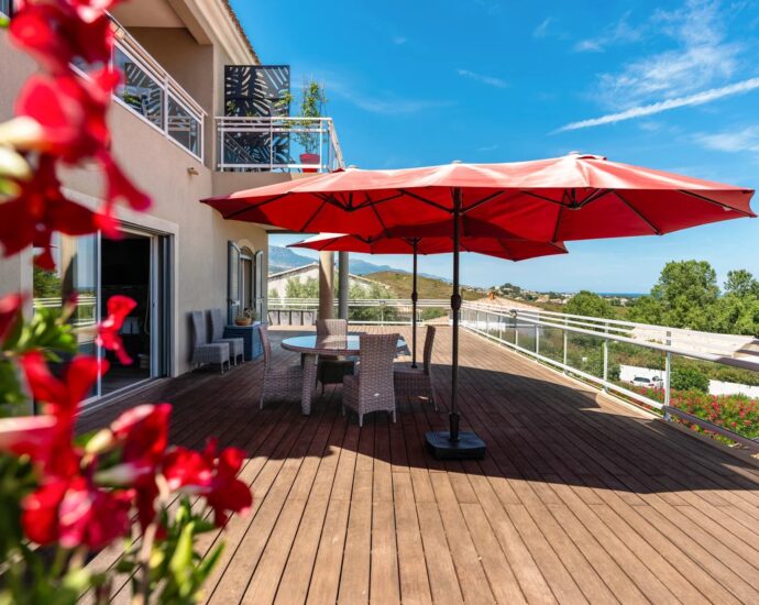 Biguglia, Villa d&rsquo;architecte, 6 chambres, annexe indépendante, vue mer, proche plage
