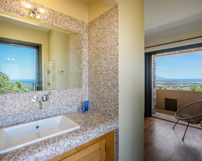 Sorbo-Ocagnano, Villa vue mer,  4 chambres, piscine, proche plage