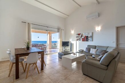Corbara, Marine de Davia, villa 3 chambres, piscine, vue mer panoramique, plage à pied