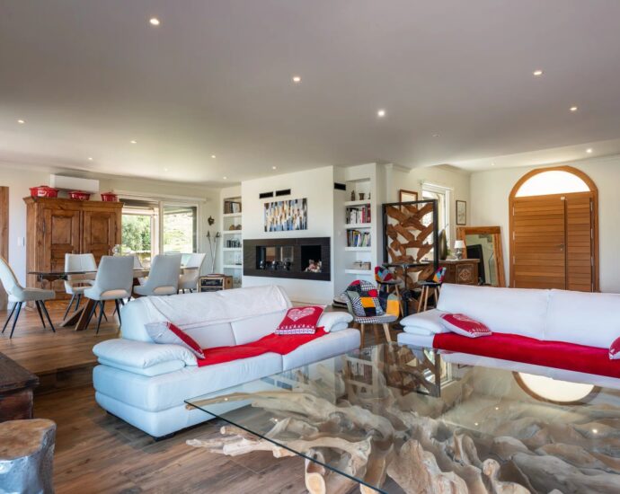 Biguglia, Villa d&rsquo;architecte, 6 chambres, annexe indépendante, vue mer, proche plage