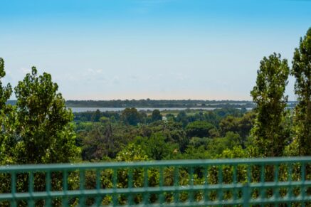 Exclusivité, Penthouse en duplex, 4 chambres, piscine, vue mer, proche plage