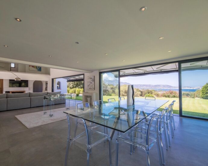 Lumio, 6 bedroom villa, panoramic sea view, infinity pool, near beach
