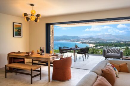 Rive Sud d&rsquo;Ajaccio, Porticcio, Villa neuve vue mer, 4 chambres, piscine, proche plage
