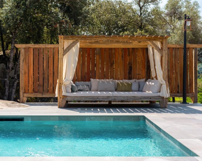 Porticcio, Shepherd’s House-Style Villa, 5 Bedrooms, Swimming Pool, Close to the Beach
