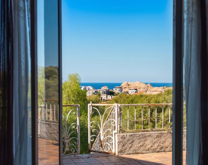 Exclusivité, L&rsquo;Ile-Rousse, Maison vue mer et île de la Pietra, 3 chambres, garage
