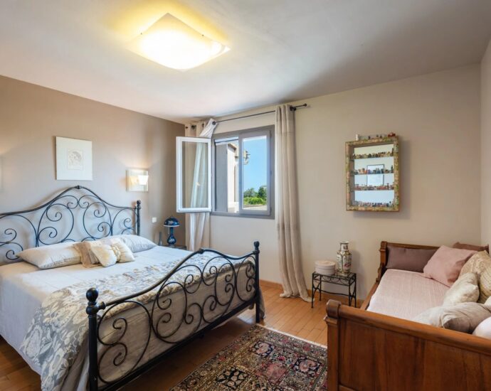 Costa Verde, Talasani, Villa, 4 chambres, piscine,  plage à pied et proche Bastia