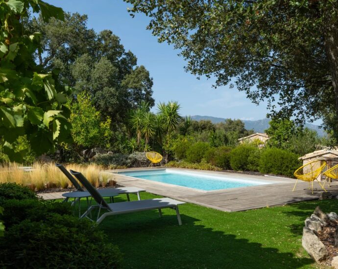 Produit rare : Bergerie d&rsquo;architecte neuve avec quatre chambres et une piscine à Porto-Vecchio
