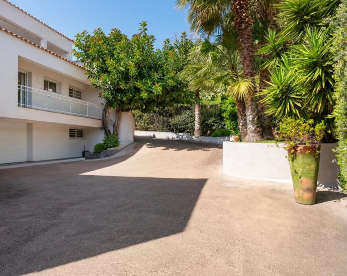 Ajaccio, Route des Sanguinaires, Villa vue mer panoramique, 4 chambres, piscine , plage à pied
