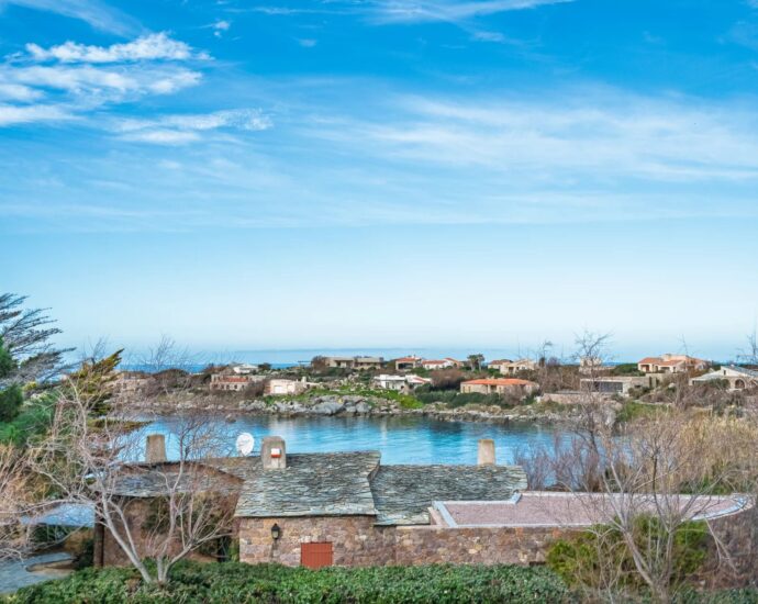 Marine de Davia, villa 4 chambres, vue mer, plage à pied