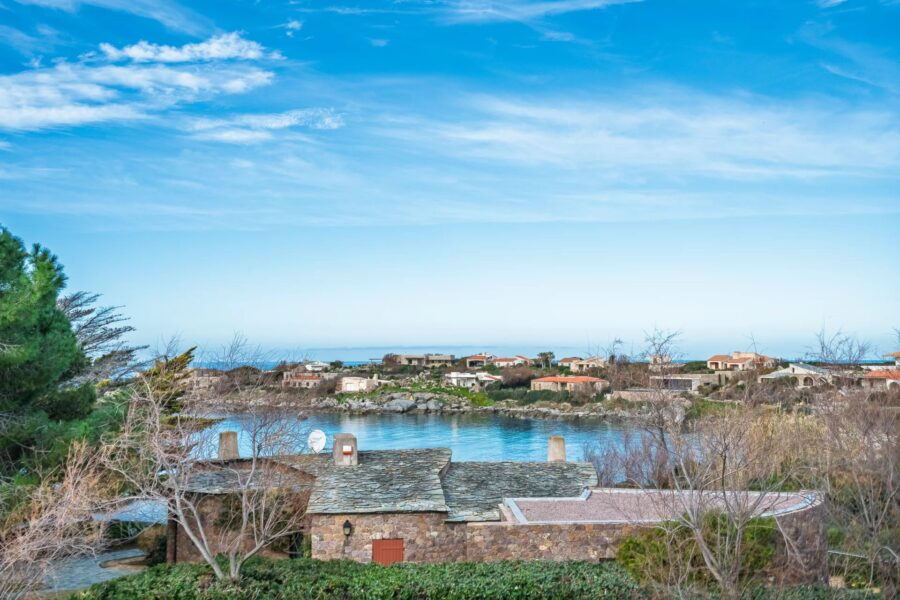 Marine de Davia, villa 4 chambres, vue mer, plage à pied