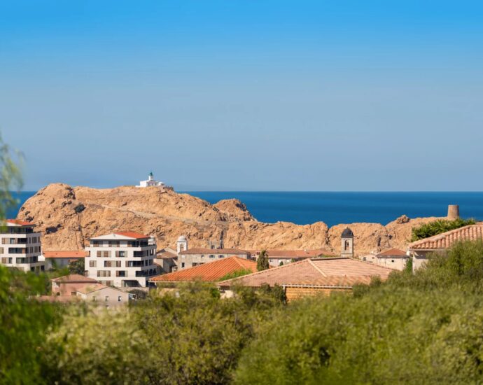 Exclusivité, L&rsquo;Ile-Rousse, Maison vue mer et île de la Pietra, 3 chambres, garage