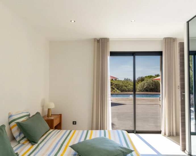 Exclusivité, Pinarello, Villa vue mer, 4 chambres, piscine, plage à pied