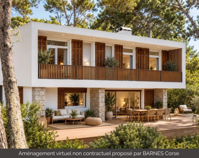 Rive Sud d&rsquo;Ajaccio, Porticcio, Domaine de la Pointe, villa à rénover, 6 chambres, vue mer, domaine privé, plage à pied
