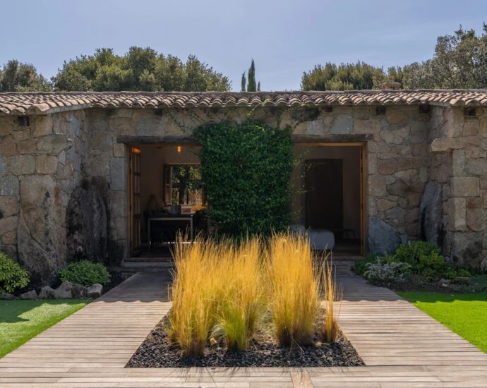 Produit rare : Bergerie d&rsquo;architecte neuve avec quatre chambres et une piscine à Porto-Vecchio