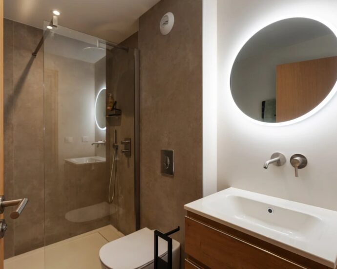 Exclusivité, Calvi, Villa d’architecte avec vue mer, 5 chambres, piscine chauffée, proche plage