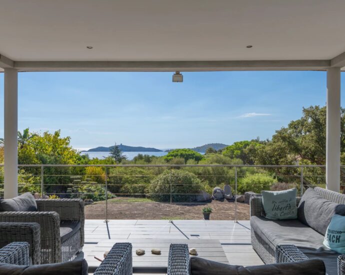 Exclusivité, Pinarello, Villa vue mer, 4 chambres, piscine, plage à pied