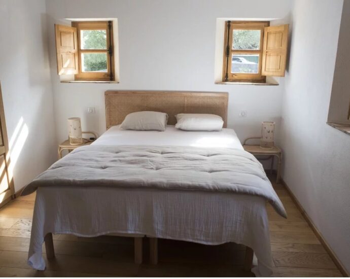 Rare offering: newly built architect-designed bergerie with three bedrooms and a pool in Porto-Vecchio