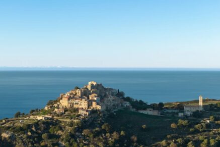 Pigna, Sant Antonino, Shepherd-style villa, 3 bedrooms, panoramic sea and mountain views