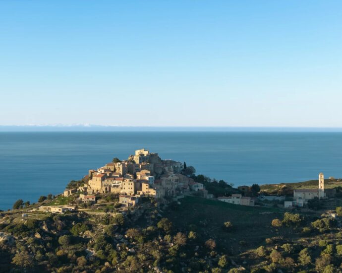 Pigna, Sant Antonino, Shepherd-style villa, 3 bedrooms, panoramic sea and mountain views