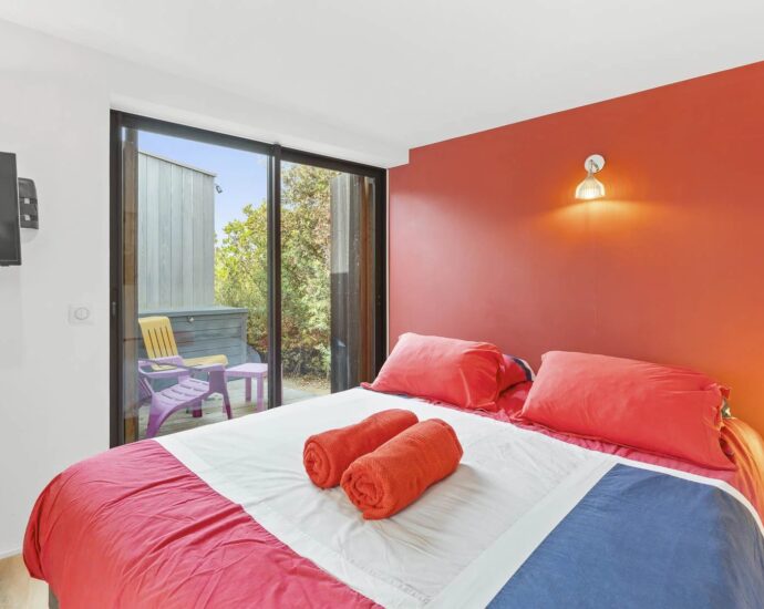 Pianotolli-Caldarello, Villa d’architecte, 5 Chambres, Piscine à débordement, Vue mer, proche plage de Chevano
