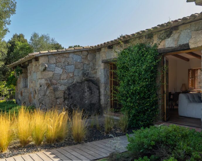 Produit rare : Bergerie d&rsquo;architecte neuve avec quatre chambres et une piscine à Porto-Vecchio