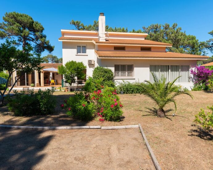 Biguglia, proche Bastia, Villa plage à pied, 4 chambres, vue dégagées sur les montagnes