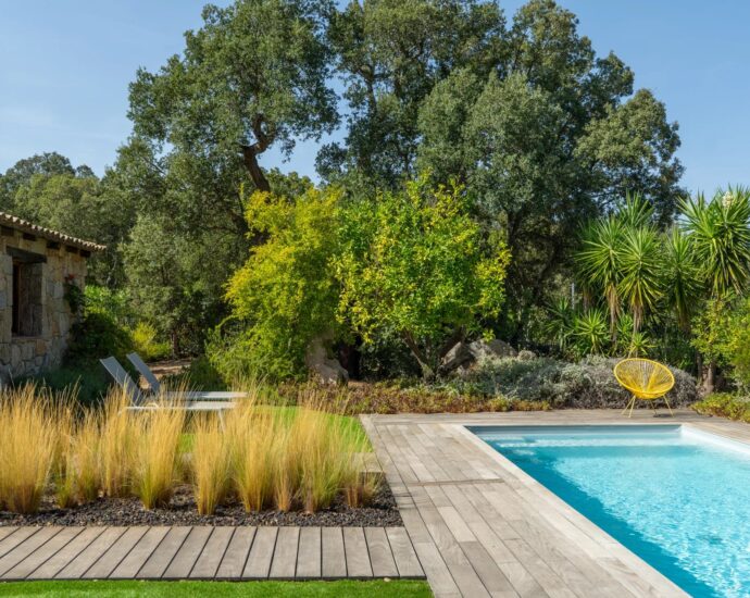 Produit rare : Bergerie d&rsquo;architecte neuve avec quatre chambres et une piscine à Porto-Vecchio