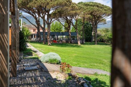 Cap Corse, Sisco, private waterfront estate, 4 units and direct access