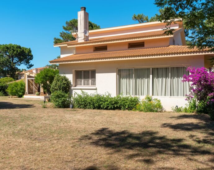 Biguglia, proche Bastia, Villa plage à pied, 4 chambres, vue dégagées sur les montagnes