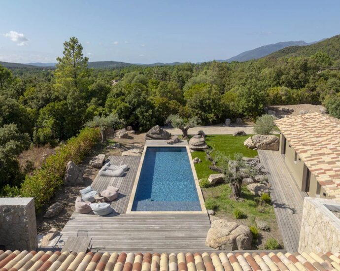 Araggio, Near Porto-Vecchio, Stone Architect-Designed Villa, 4 Bedrooms, Swimming Pool, Expansion Potential, Close to Beaches