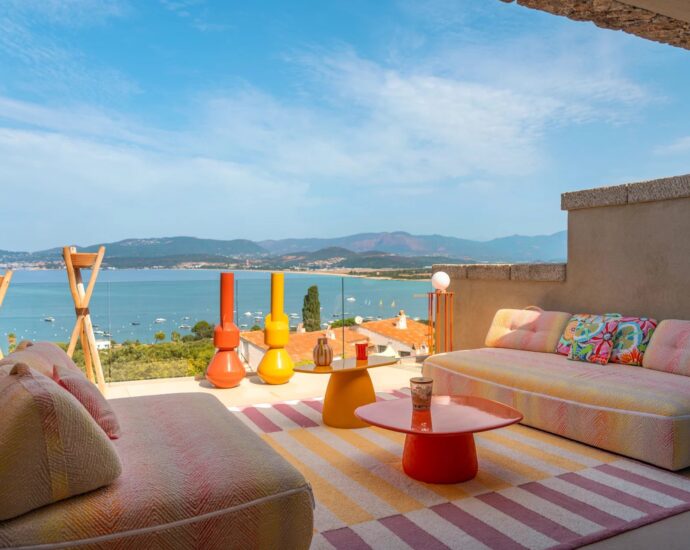 Porticcio, Rive-Sud d&rsquo;Ajaccio, Villa type bergerie, 4 Chambres, vue mer panoramique, plage à pied