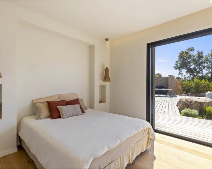 Araggio, Near Porto-Vecchio, Stone Architect-Designed Villa, 4 Bedrooms, Swimming Pool, Expansion Potential, Close to Beaches