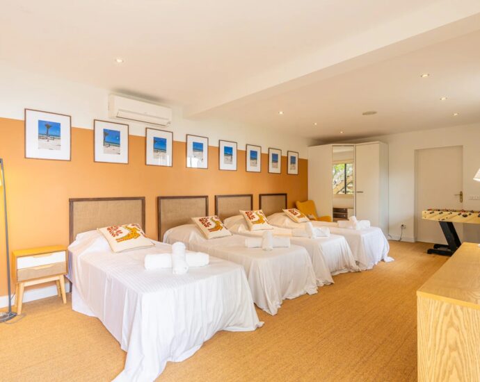 Porto-Vecchio, 3 villas, 7 chambres, piscine, vue mer et montagnes, proche plage