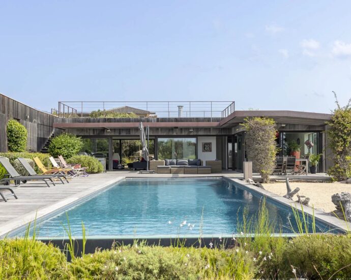 Pianotolli-Caldarello, Villa d’architecte, 5 Chambres, Piscine à débordement, Vue mer, proche plage de Chevano