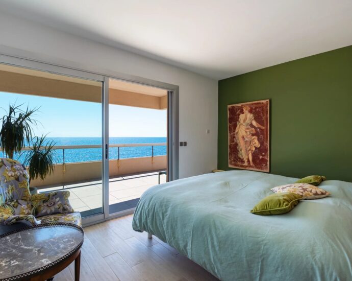 Ville-di-Pietrabugno, Penthouse, résidence pied dans l’eau, vue mer panoramique, ascenseur, 4 chambres, garage, plage à pied