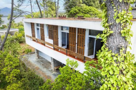 Rive Sud d&rsquo;Ajaccio, Porticcio, Domaine de la Pointe, villa à rénover, 6 chambres, vue mer, domaine privé, plage à pied