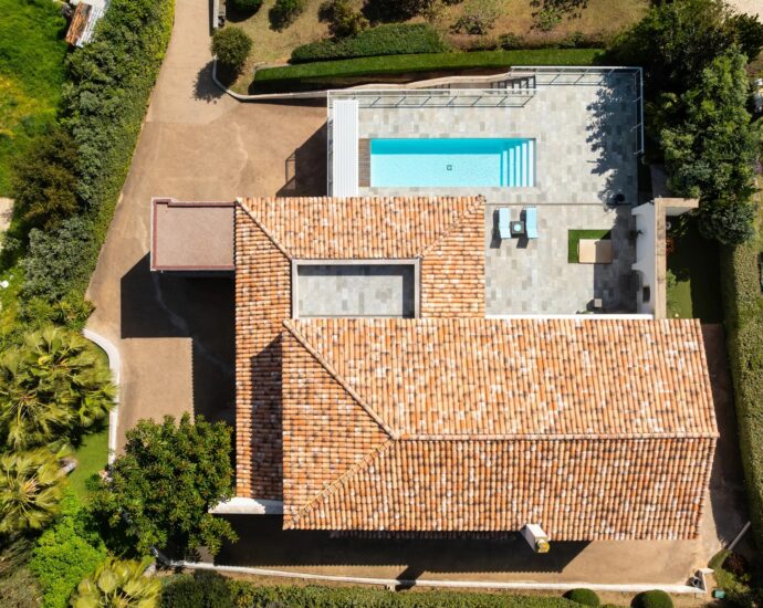 Ajaccio, Route des Sanguinaires, Villa vue mer panoramique, 4 chambres, piscine , plage à pied