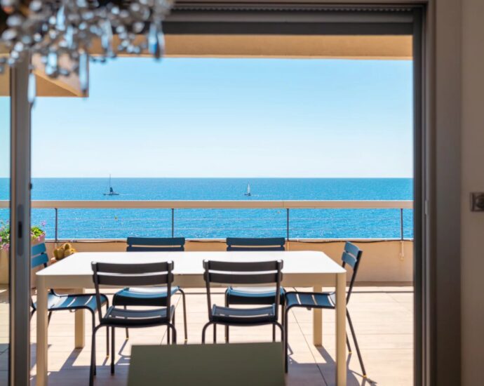 Ville-di-Pietrabugno, Penthouse, résidence pied dans l’eau, vue mer panoramique, ascenseur, 4 chambres, garage, plage à pied